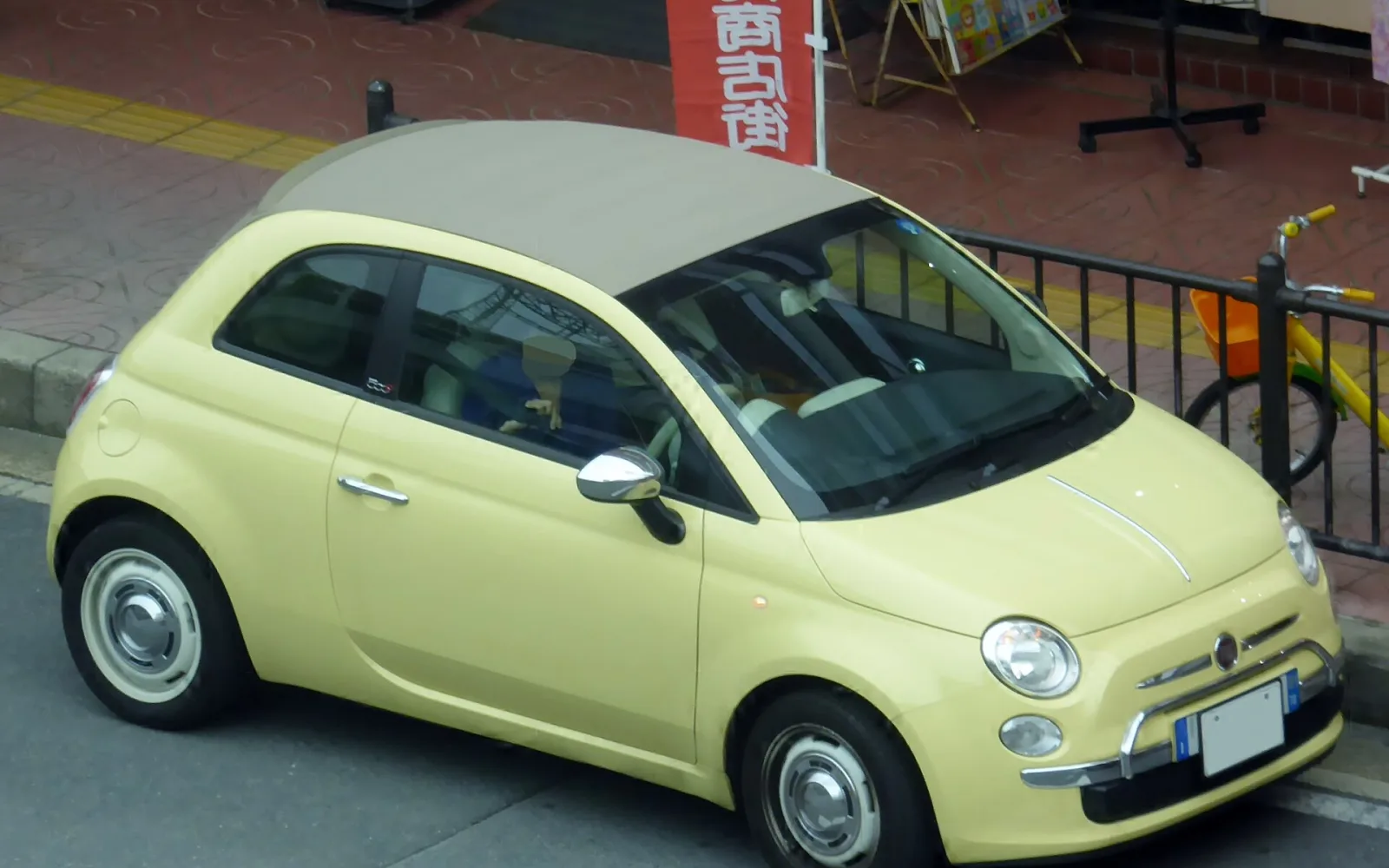 Fiat 500C 1.0 Hybrid Dolcevita